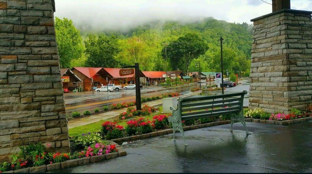 צ'ירוקי Rolling Hills Lodge מראה חיצוני תמונה
